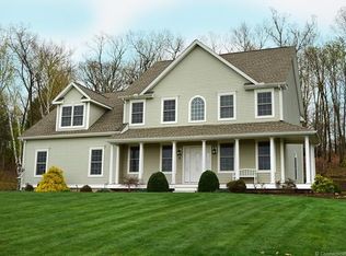 3 Daisy Ln, Ellington, CT 06029