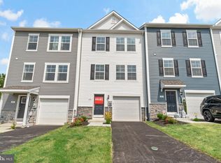 17 Angus Dr, Hanover, PA 17331