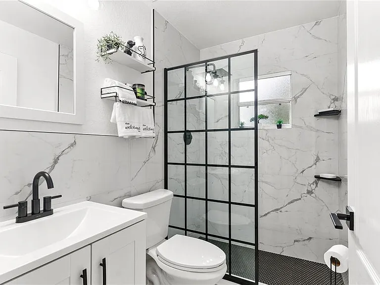 8207 Westmont Terrace Dr — Photo 25