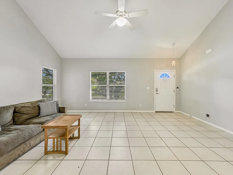622 Dartmouth St — Photo 3