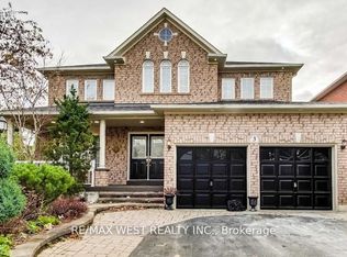 3 Branstone Dr, Whitby, ON L1R3B6