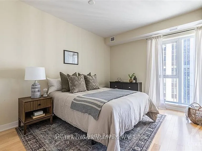 40 Nepean St #2201 — Photo 9