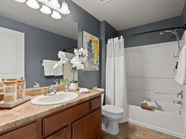 114 W Spring Hill Way #114 — Photo 19