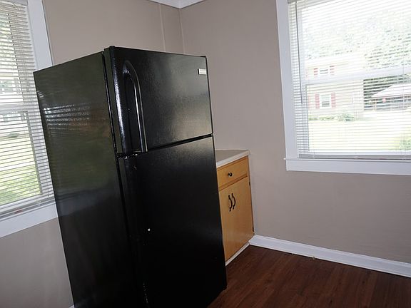 4th image of 201 Chandler Dr APT 7A