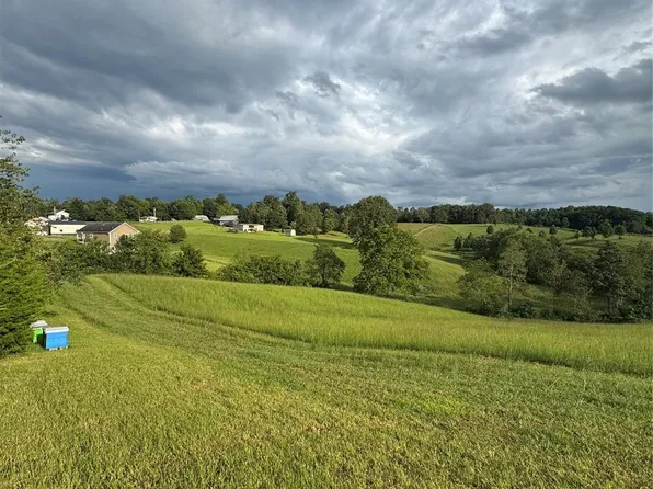 237 Rock Bridge Rd, Leicester, NC 28748