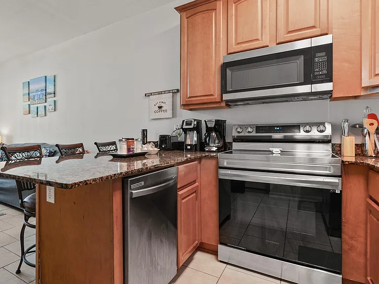 1270 Century Oaks Dr #B — Photo 7