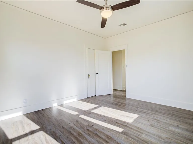1333 E Broadway Blvd — Photo 8