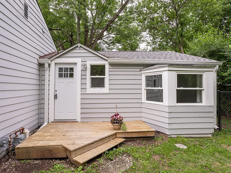 5108 Sunny Meade Ln — Photo 2