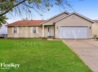 15 Crystal Lake Dr, Saint Peters, MO 63376
