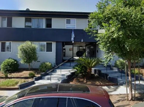 4800 August St APT 11, Los Angeles, CA 90008