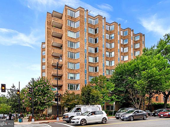 2nd image of 2800 Wisconsin Ave NW APT 405