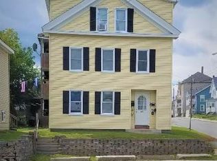 296 Church St APT 4, Putnam, CT 06260