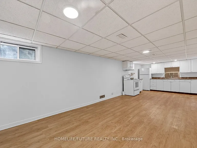 226 Wilson Rd S — Photo 12