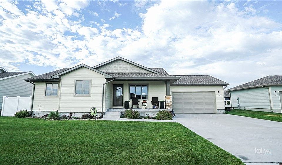 1st image of 4321 Lovegrass Dr