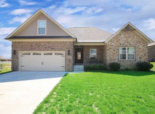 3053 Equestrian Ct, Bowling Green, KY 42104