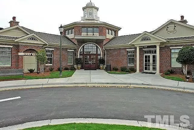 1061 Remington Oaks Cir — Photo 13