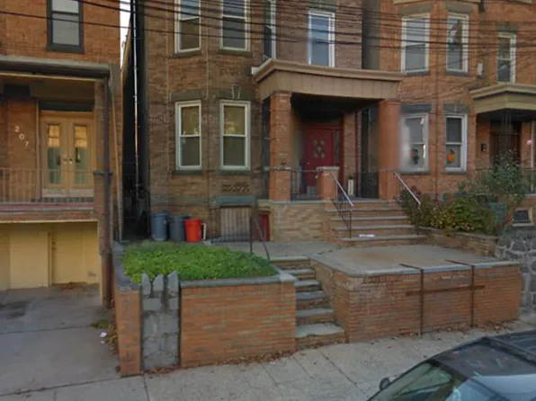 209 Angelique St, Weehawken, NJ 07086