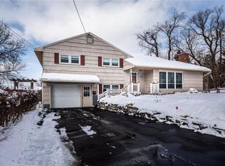 108 Wyker Cir, Liverpool, NY