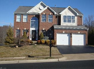 2898 Myrtlewood Dr, Dumfries, VA 22026