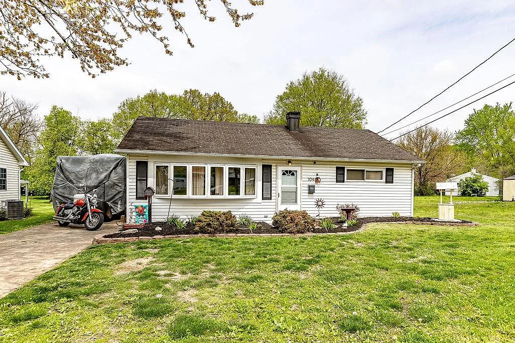 104 W Home Ave photo 1