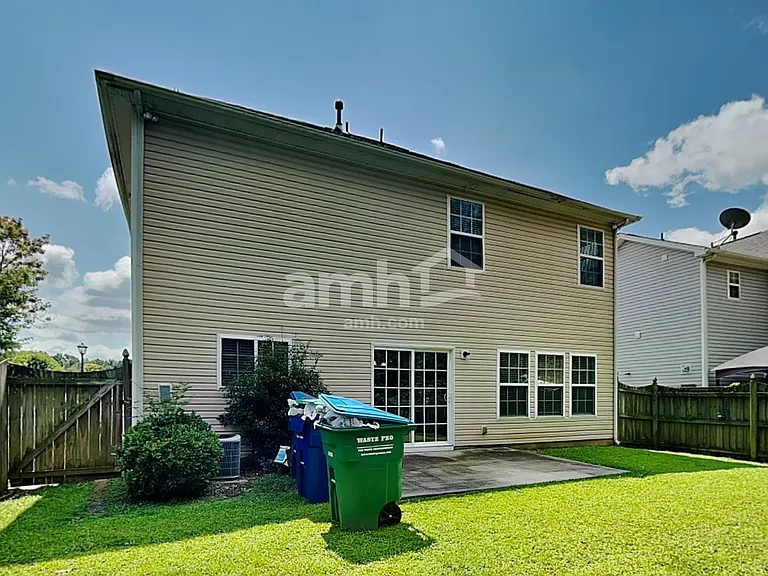 411 Waterlemon Way — Photo 21
