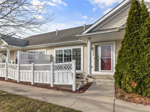 4223 155th St, Urbandale, IA 50323