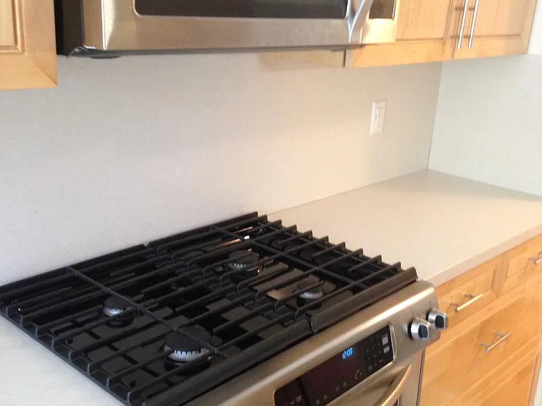 802 N Sweetzer Ave #106 — Photo 19