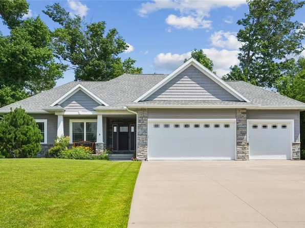 4100 Windfall Dr NW, Cedar Rapids, IA 52405
