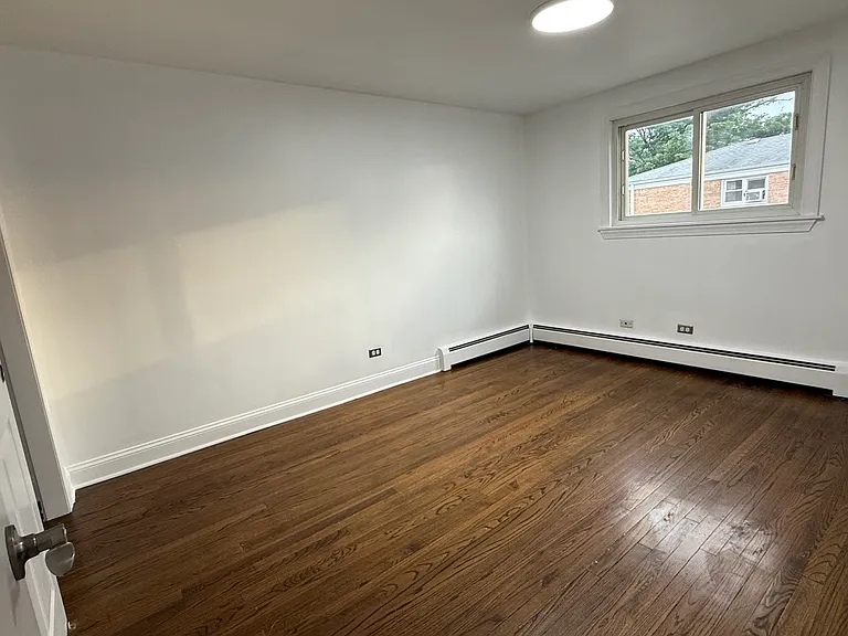 2232 N River Rd #3 — Photo 13