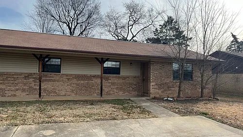 1208 N Nashville Pl Photo 1