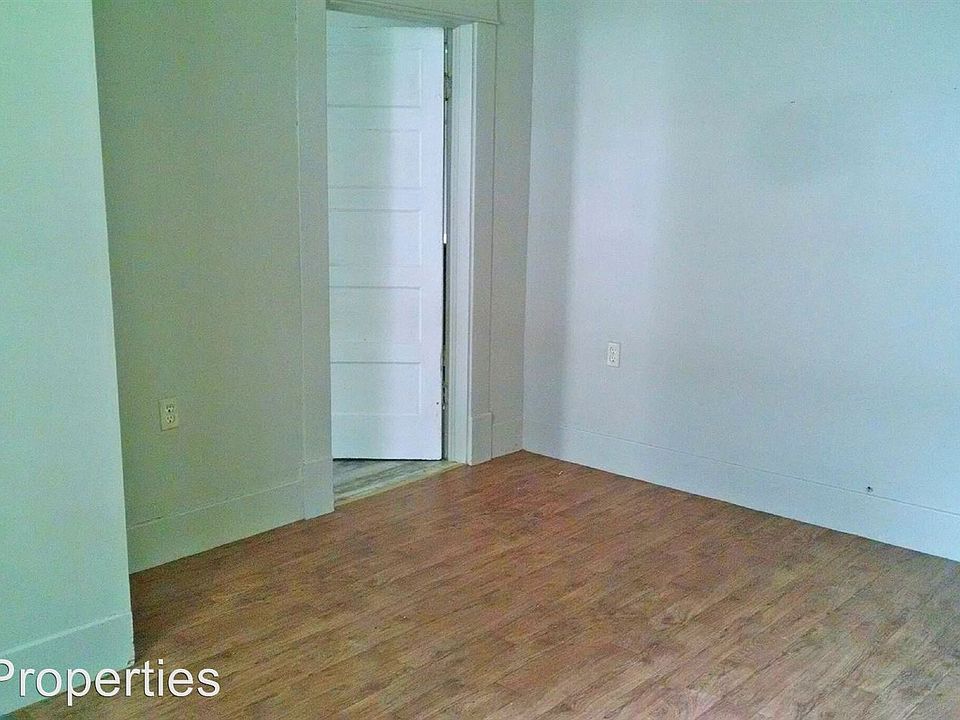1st image of 126 N Fumbanks Ave