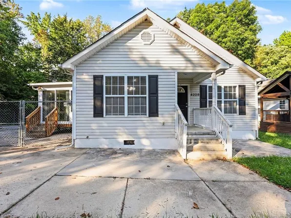 4228 Studio Ln, Greensboro, NC 27407
