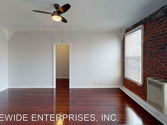 5th image of 530 S Kingsley Dr APT 205