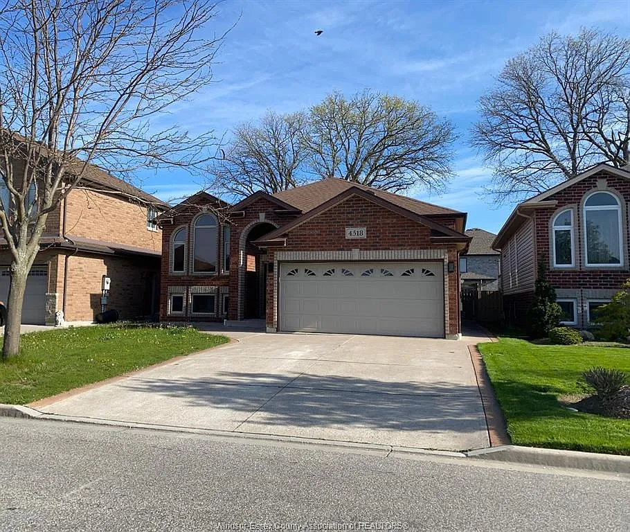 4 bed, $3,300 — Photo 1