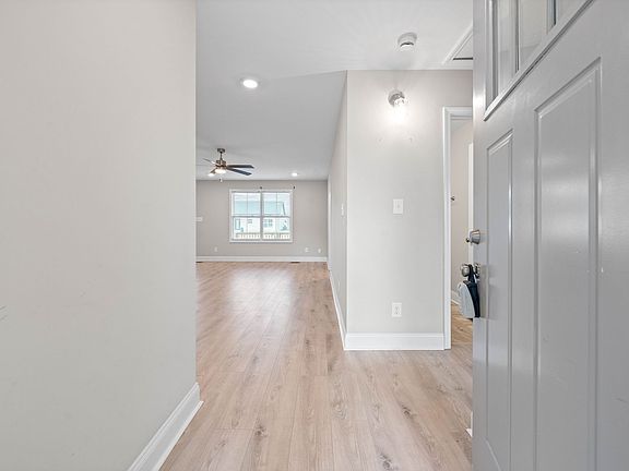 2nd image of 1118 Tybee Dr