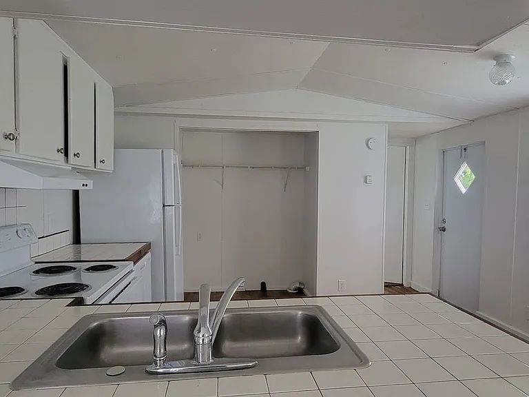 701 Trollingwood Hawfields Rd #3 — Photo 4