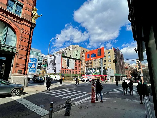 Rented by Compass | media 41