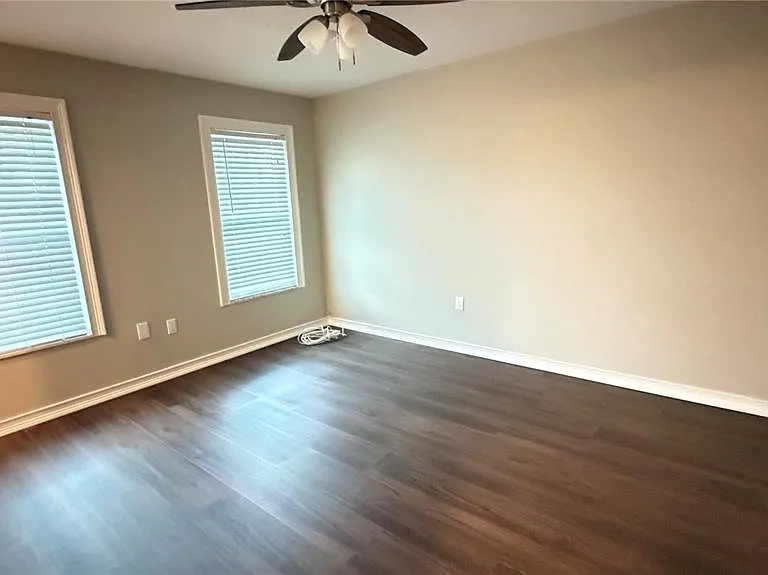 333 Island Way #101 — Photo 12