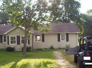 864 Elm Ave, Neoga, IL