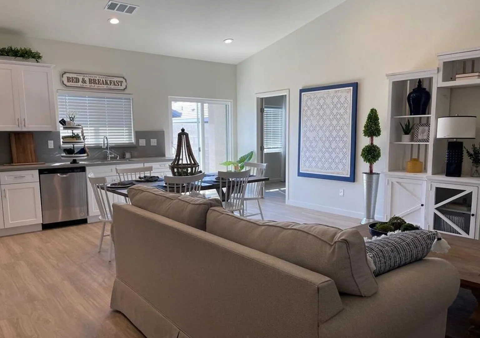 4304 Sun Orchard — Photo 4