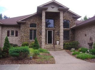 1216 Tangle Ln, High Point, NC 27265