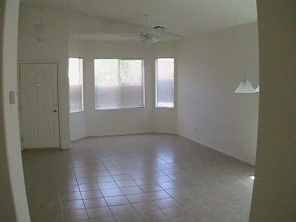 Living Rm.,frm.Kitchen