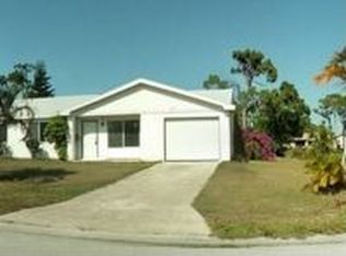 2097 SE Triumph Rd, Port Saint Lucie, FL 34952