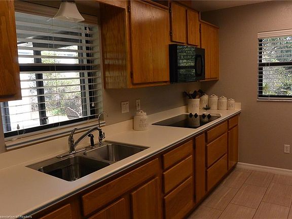 3rd image of 1527 Tamah Blvd