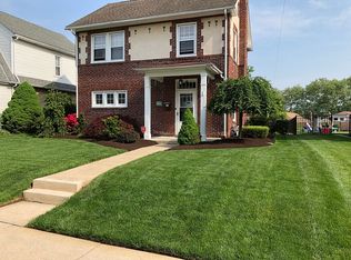 110 Spring Crest Blvd, Sinking Spring, PA 19608