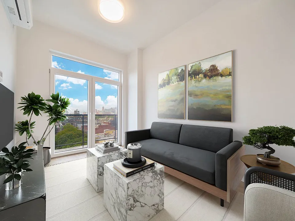 82 4th Ave #8BB