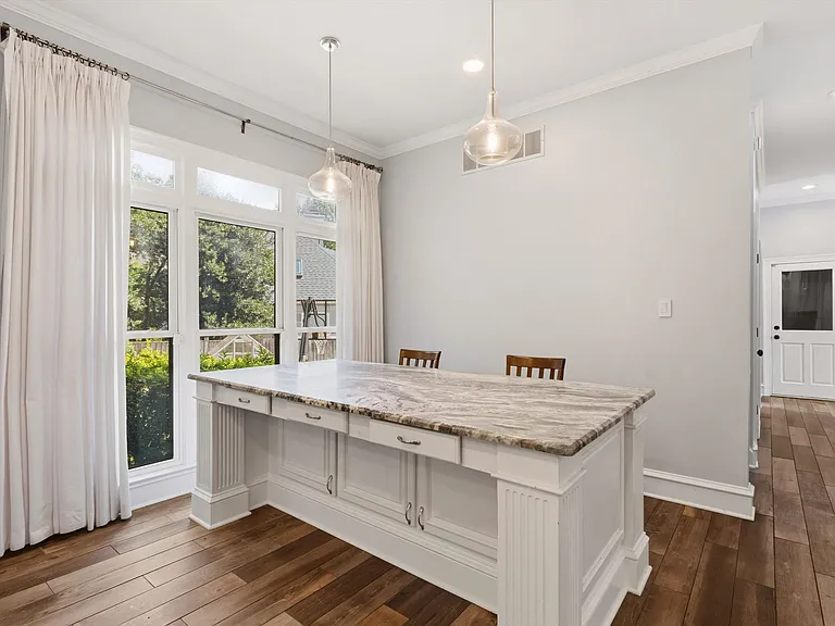 1574 Whitmar Pl E — Photo 12