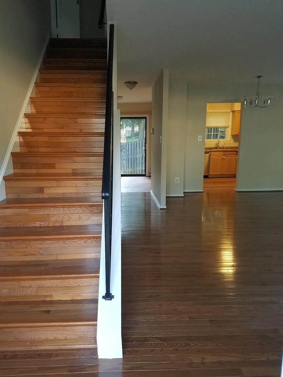 Building Photo - 9837 Saint Cloud Ct