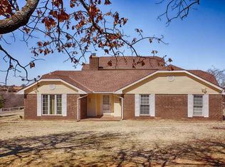 18 Woodcrest, Shawnee, OK 74804