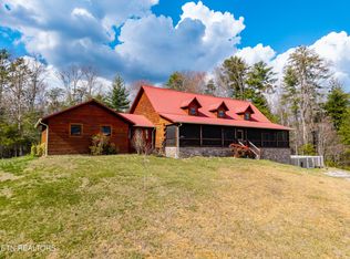 180 McJunkin Rd, Tellico Plains, TN 37385